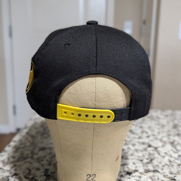 Batman Snapback Hat - Picture 4 of 5